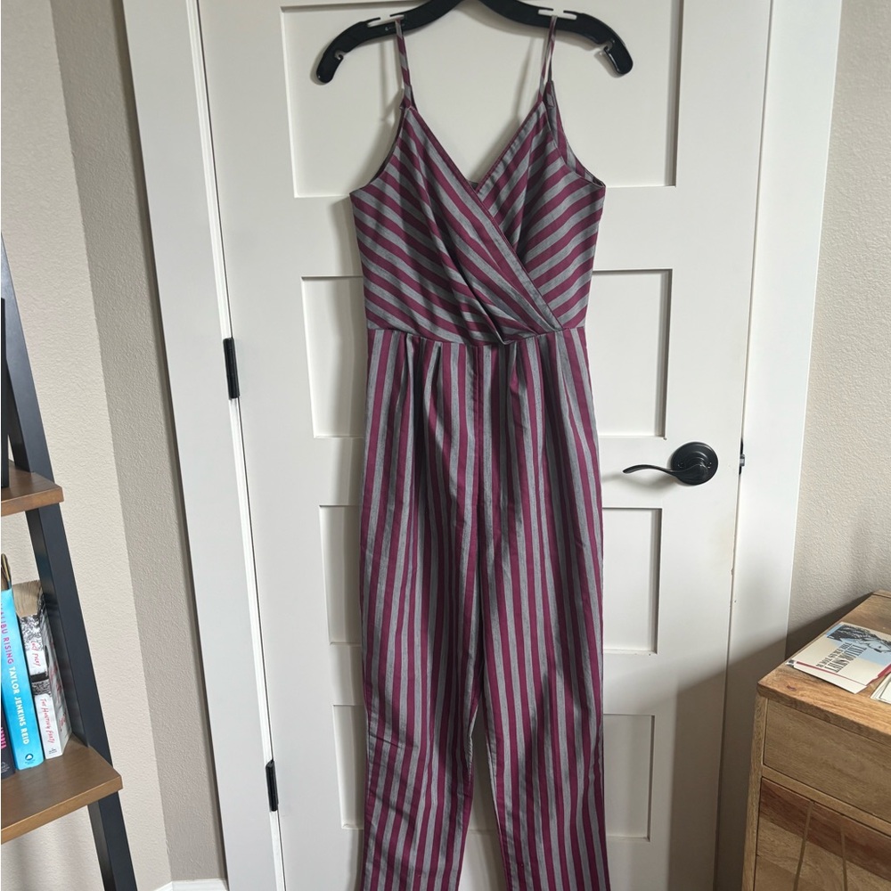 Elegant Striped Jumpsuit in Purple and Gray